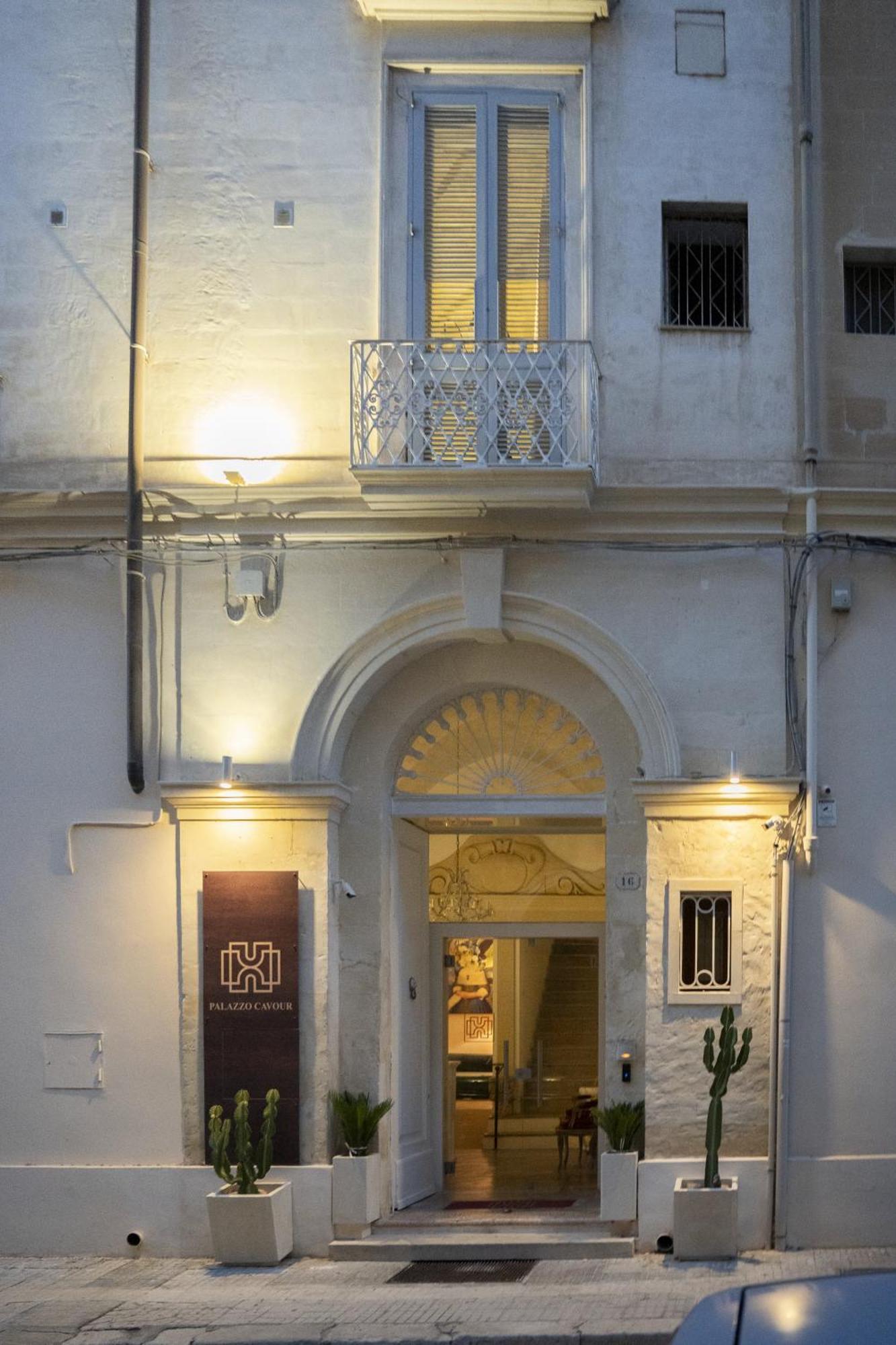 Bed and Breakfast Palazzo Cavour à Lecce Extérieur photo